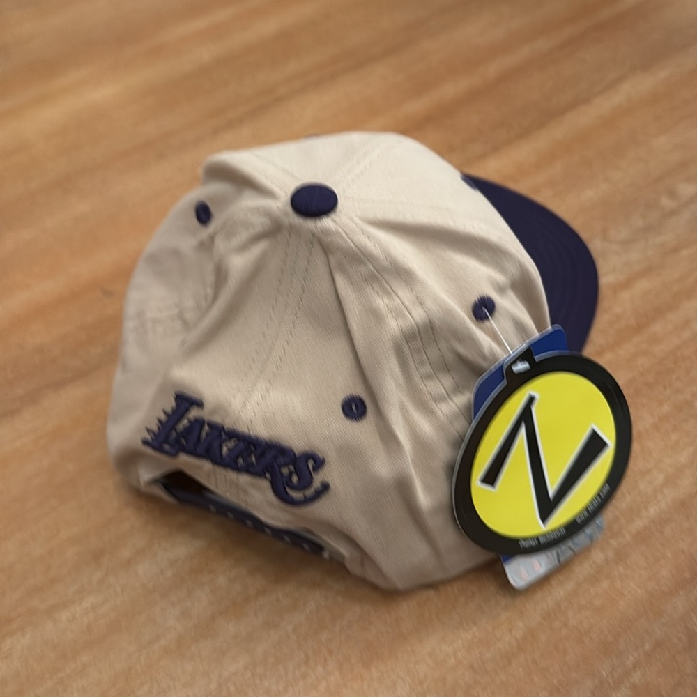 Lakers SnapBack - Picture 2 of 2